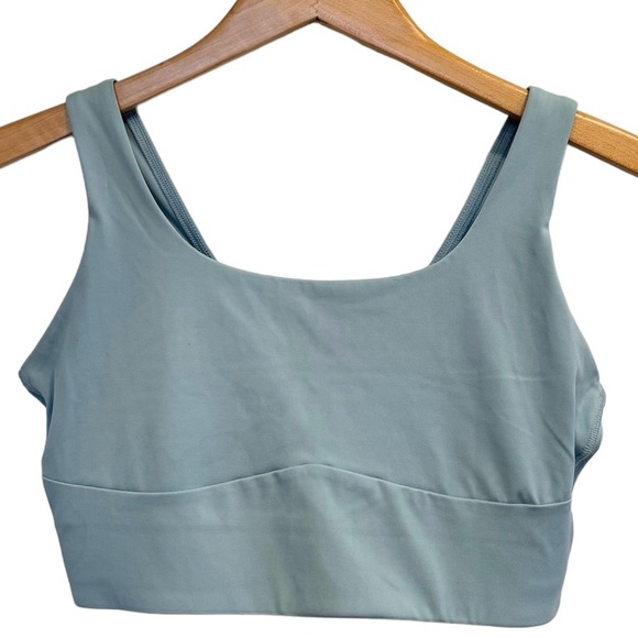 🌈 6/$60, Gymshark Sports Bra, Light Robin’s Egg Blue, Size XS - Picture 1 of 4